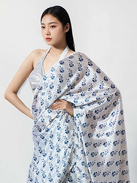 Women Printed Ready To Wear Saree With Blouse - 22736888 -  Standard Image - 1