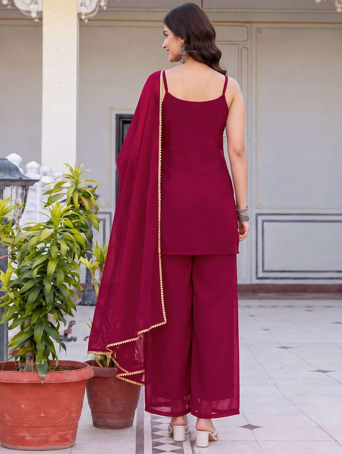 Women Embroidered Sleeveless Kurta Pant With Dupatta Set - 22737511 -  Standard Image - 4