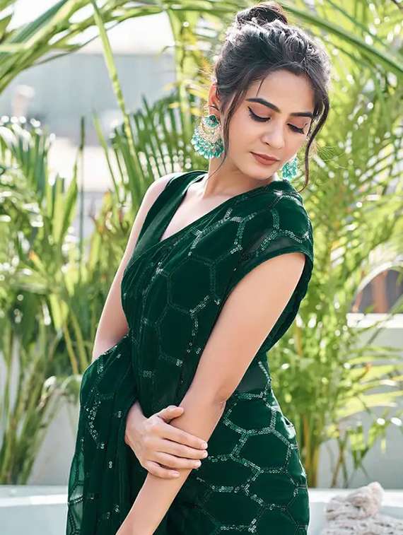 Women Solid With Work Embellished Saree With Blouse - 22738571 -  Standard Image - 1
