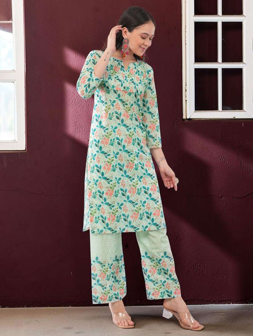 Women Printed Three Quarter Sleeves Kurta Pant Set With Dupatta - 22743342 -  Standard Image - 4