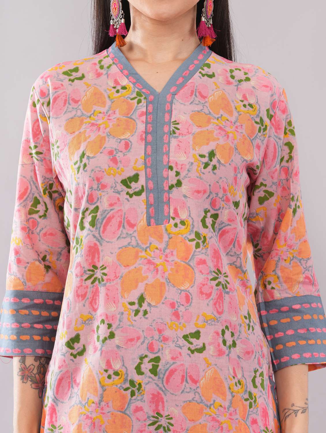 Women Printed Three Quarter Sleeves Kurta Pant With Dupatta Set - 22743345 -  Standard Image - 1