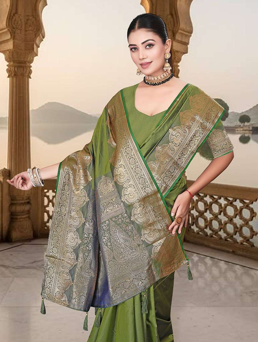 Women Solid With Bordered Saree With Blouse - 22745626 -  Standard Image - 1