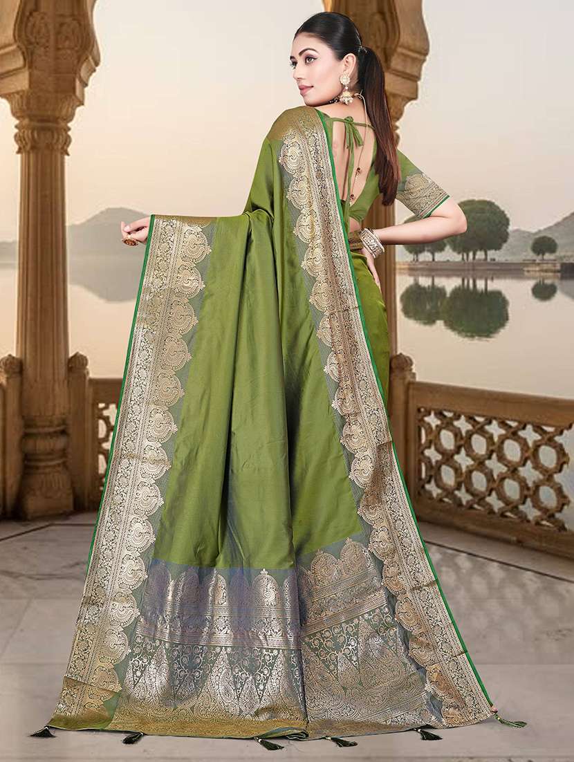 Women Solid With Bordered Saree With Blouse - 22745626 -  Standard Image - 4