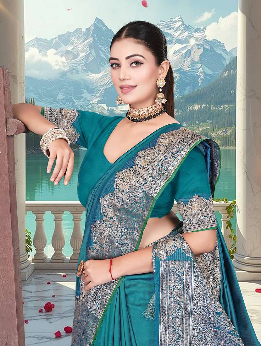 Women Solid With Bordered Saree With Blouse - 22745627 -  Standard Image - 1