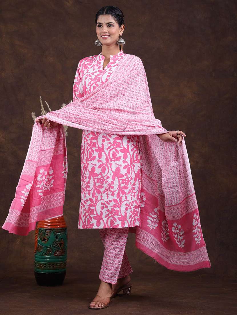 Women Printed Three Quarter Sleeves Kurta Pant With Dupatta Set - 22751240 -  Standard Image - 1