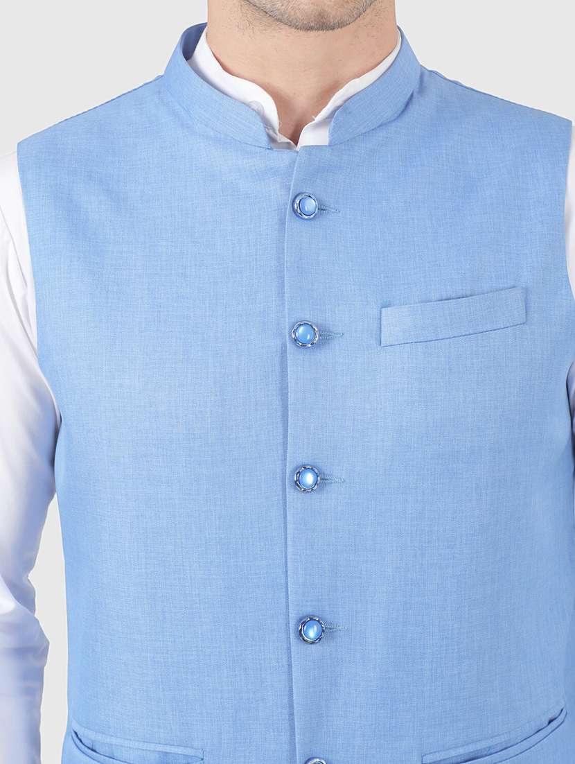Men Solid Mandarin Neck Kurta Pyjama With Jacket Ethnic Set - 22756200 -  Standard Image - 1