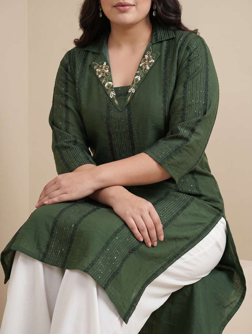 Women Solid With Work Three Quarter Sleeve Straight Kurta - 22757037 -  Standard Image - 1