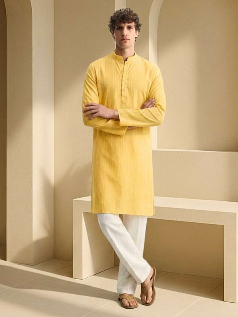 Men Striped Mandarin Neck Long Kurta - 22760735 -  Standard Image - 1