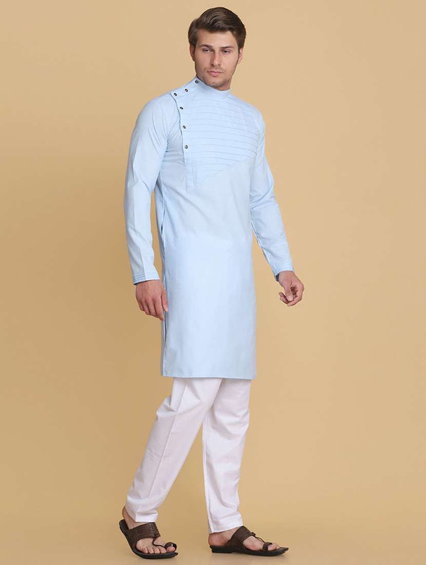 Men Solid Mandarin Neck Long Kurta - 22760740 -  Standard Image - 4