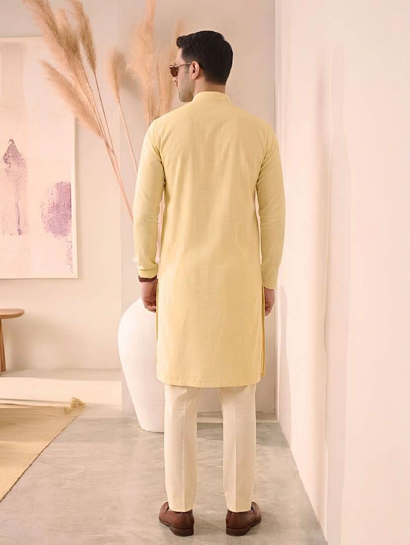 Men Solid Mandarin Neck Long Kurta - 22760747 -  Standard Image - 4