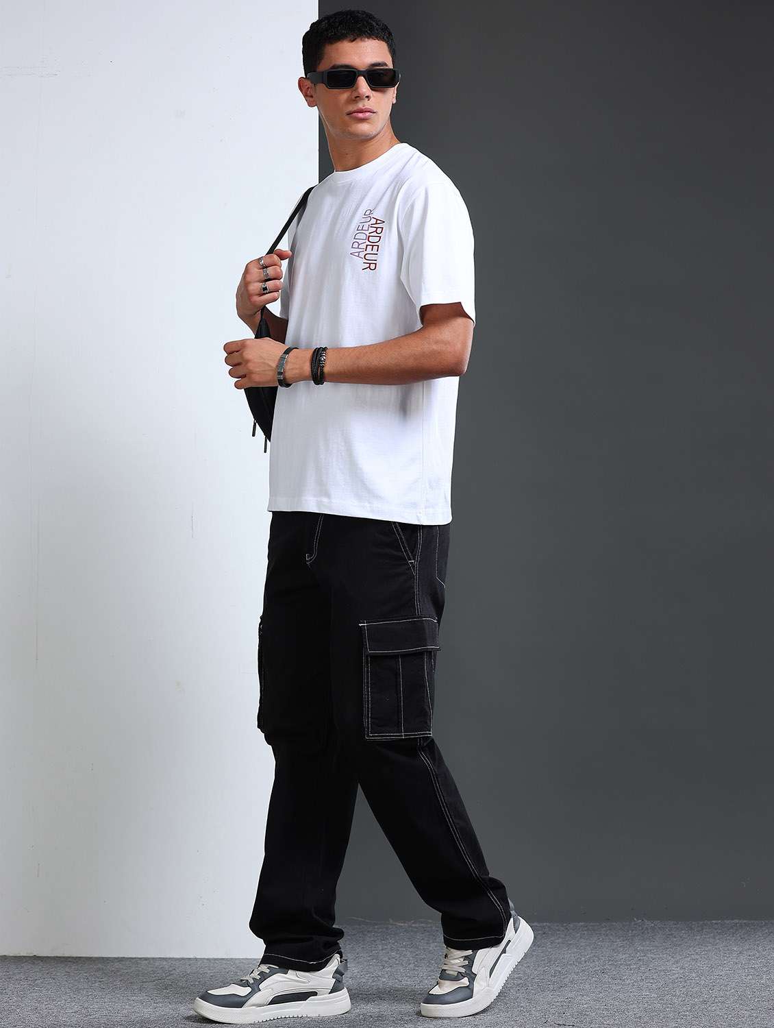 Men Printed Short Sleeve Loose Fit T-shirt - 22766803 -  Standard Image - 4