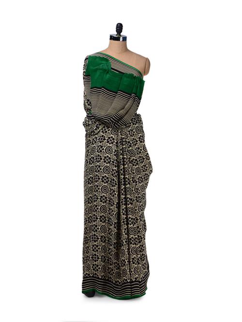 Simplistic Black & White Printed Saree - Saboo