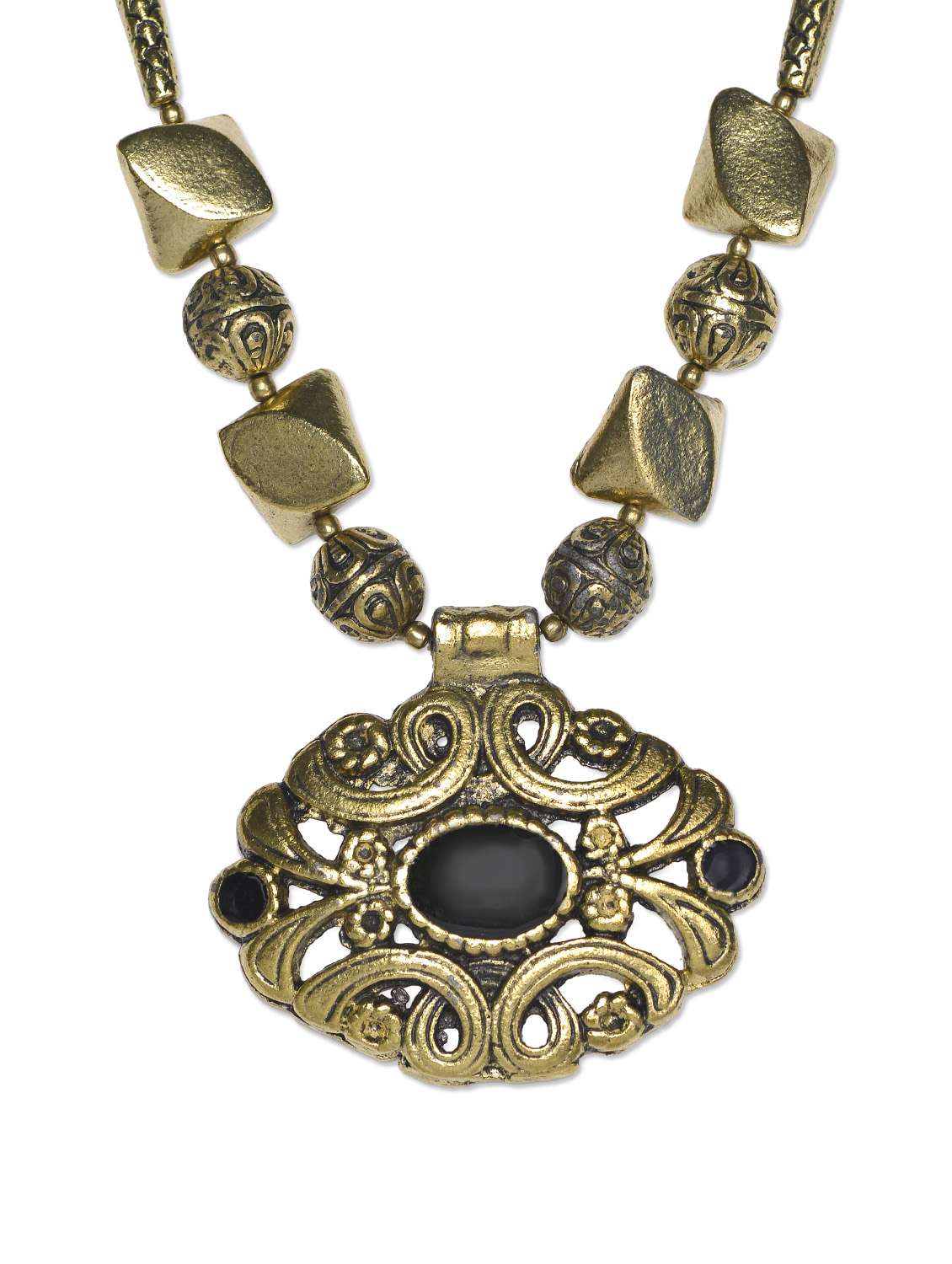 princess style statement neckpiece