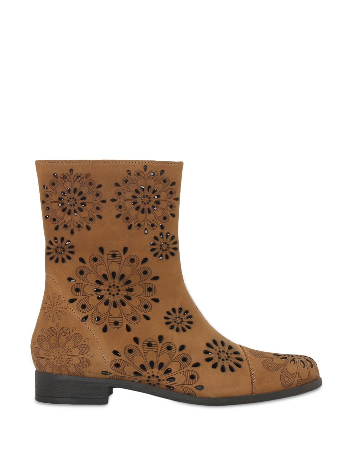 Brown Cutwork Boots - La Briza