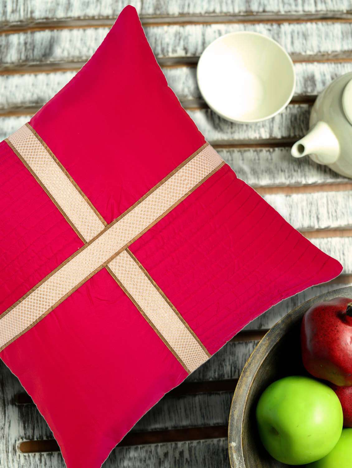 fuschia cushion cover with criss cross brocade patti