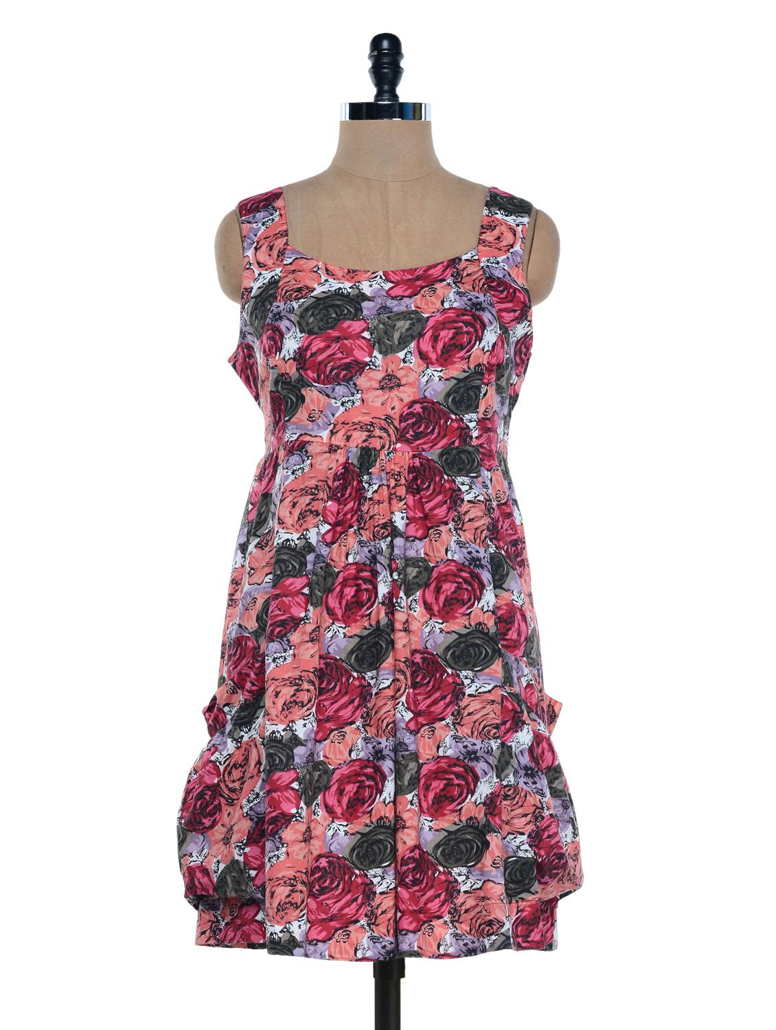 Peach Floral Printed Sleeveless Dress - Mind The Gap