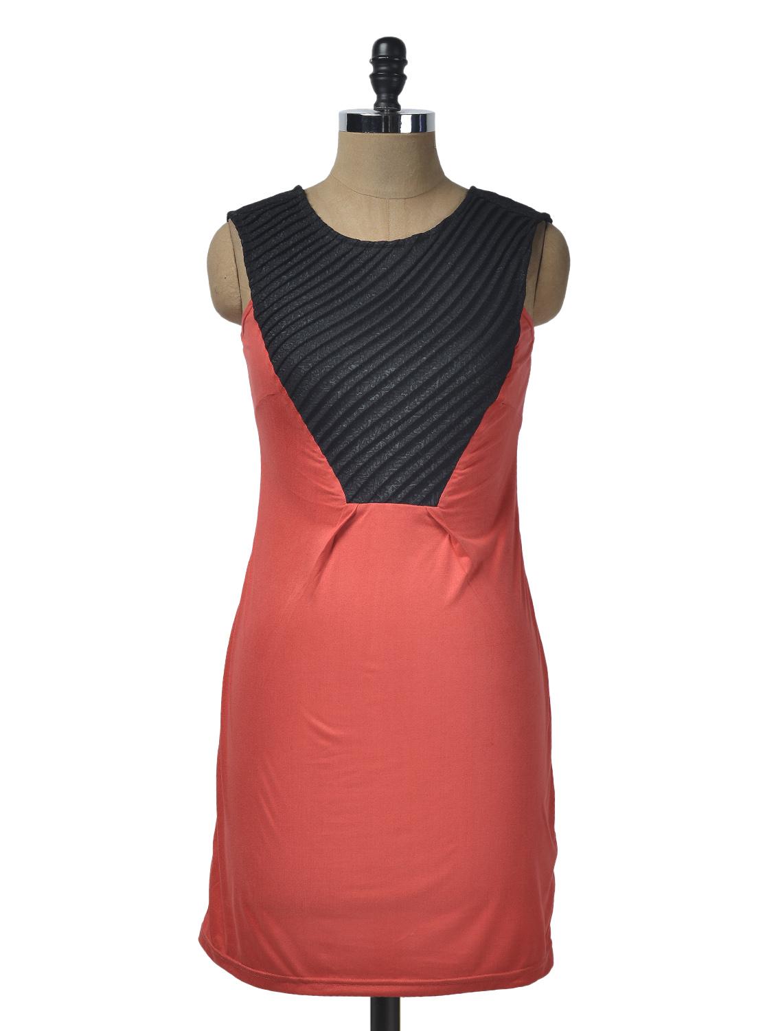 Black And Red Viscose Knit Dress - Glam And Luxe