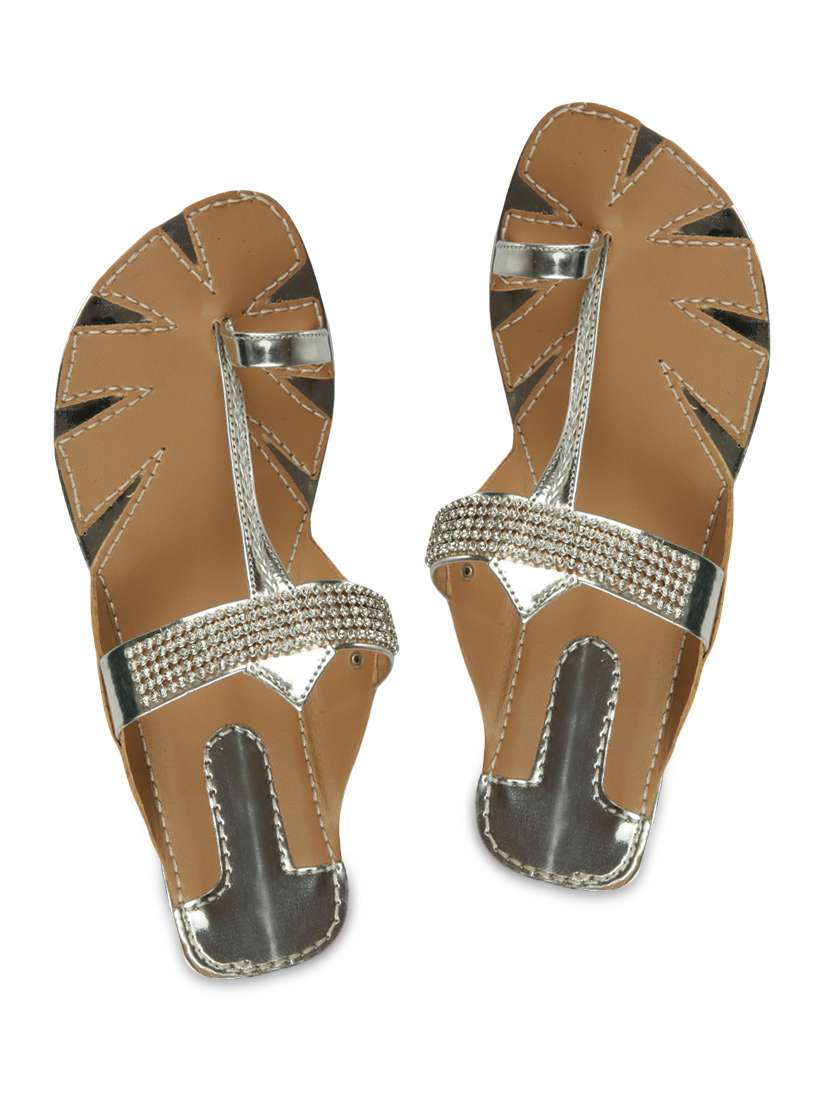 silver embellished kolhapuris